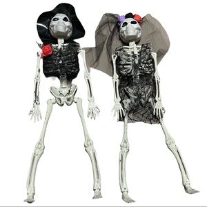 NU Bride and Groom skeleton couple hanging Halloween decor 16" tall goth punk